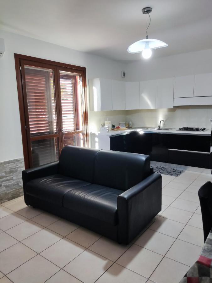 Vico Stazione Apartment Uta Екстер'єр фото