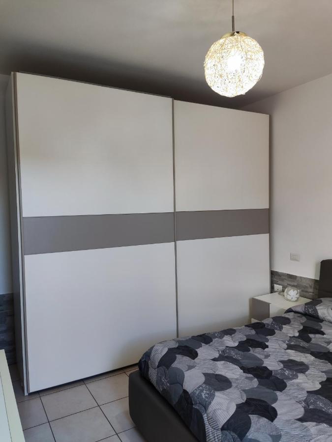 Vico Stazione Apartment Uta Екстер'єр фото