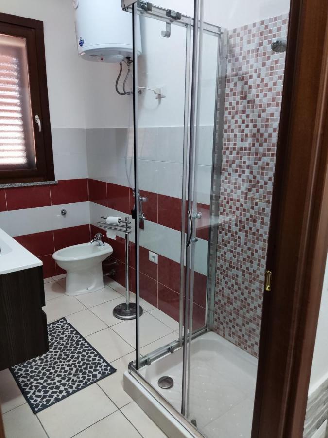 Vico Stazione Apartment Uta Екстер'єр фото