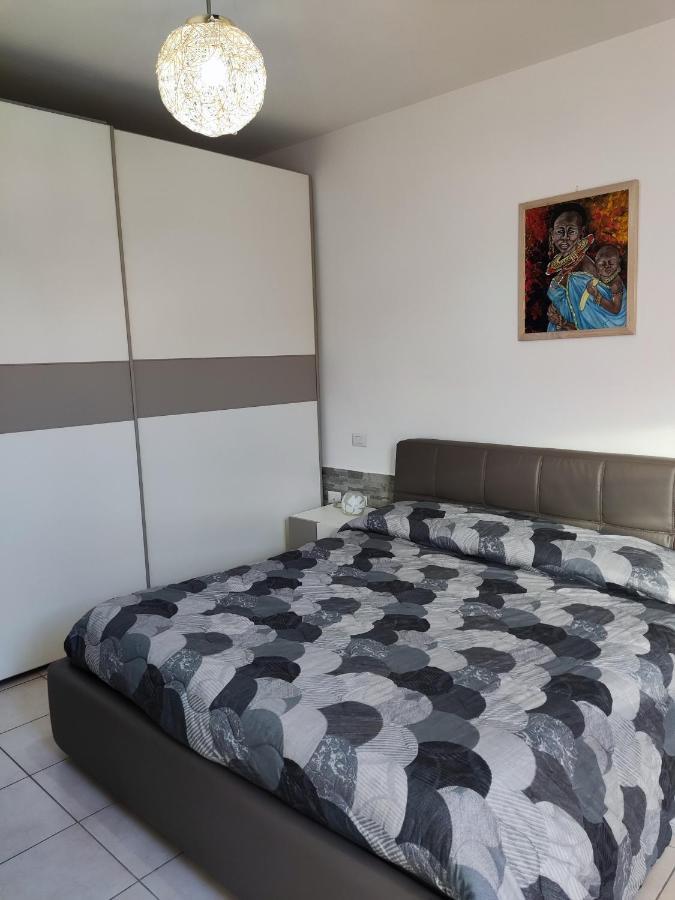 Vico Stazione Apartment Uta Екстер'єр фото